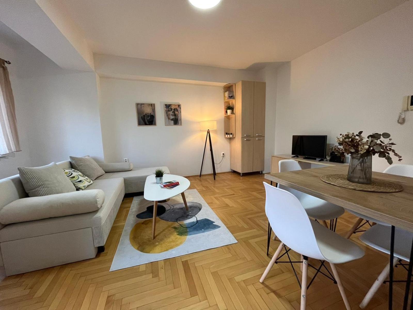 Best Value-Apartment in Skopje Buitenkant foto