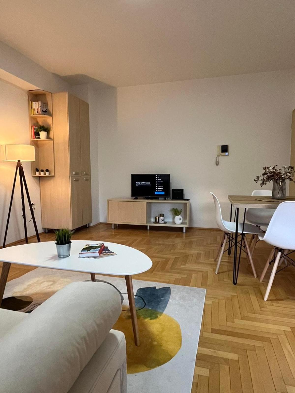 Best Value-Apartment in Skopje Buitenkant foto